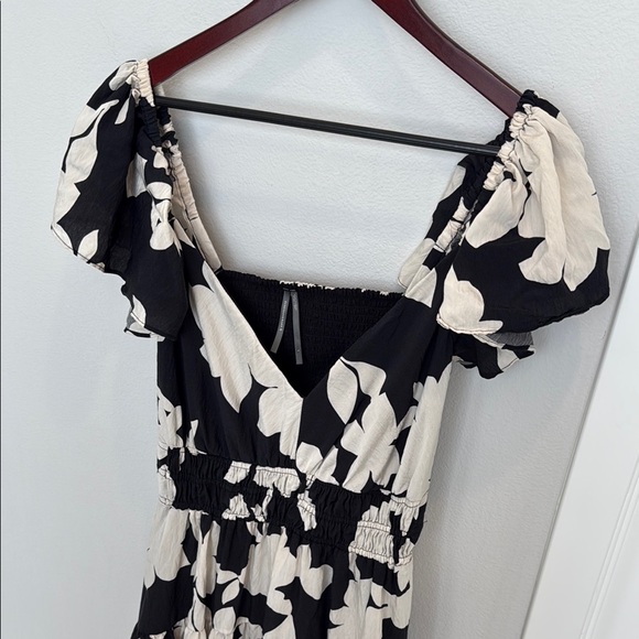 Anthropologie Black and Ivory Floral Print  Maxi Dress with Open Low Back - Picture 5 of 14